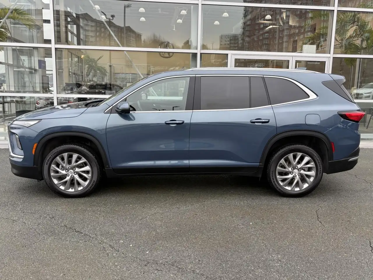Buick Enclave снимка Buick Enclave
