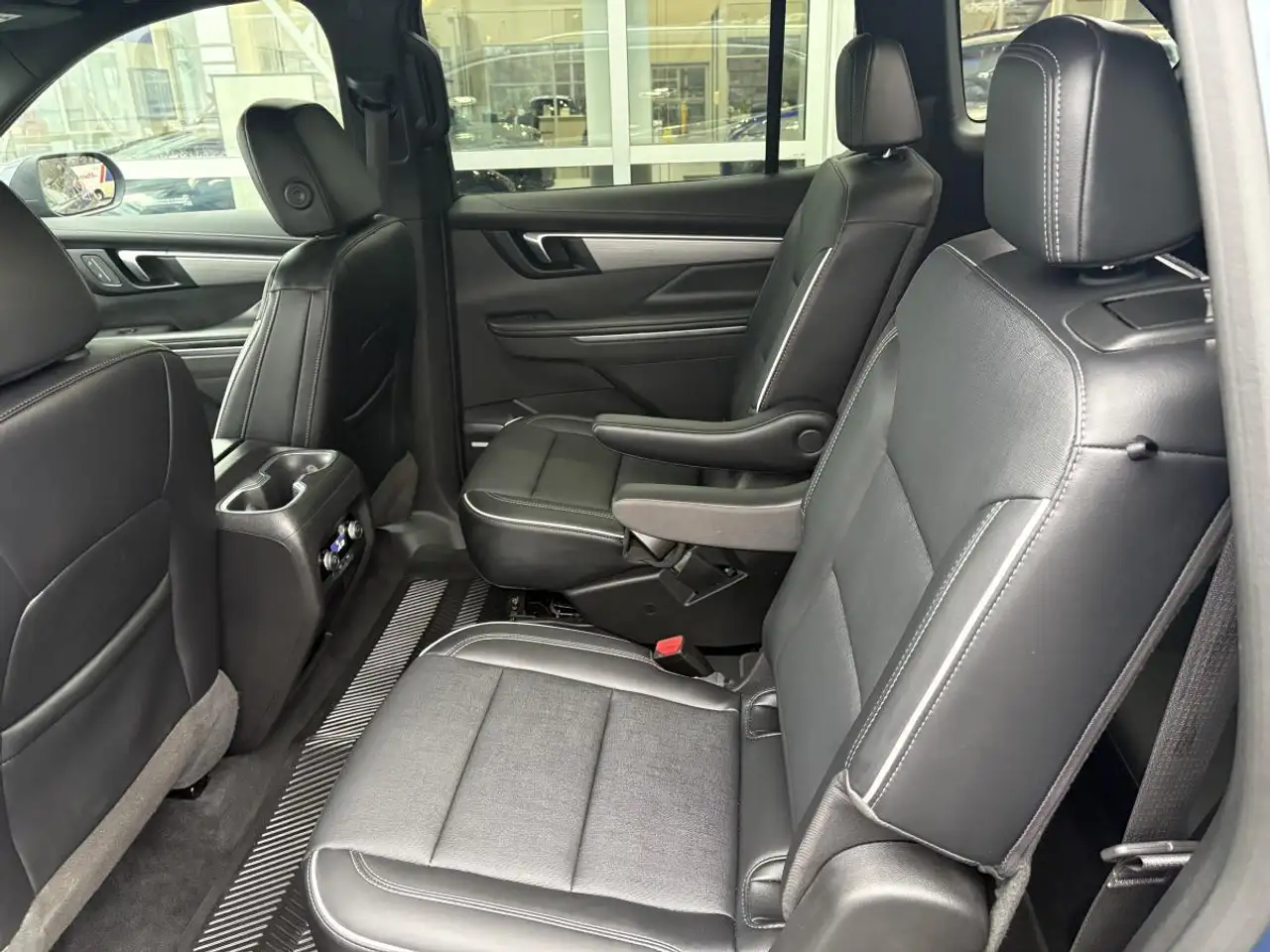 Buick Enclave снимка Buick Enclave