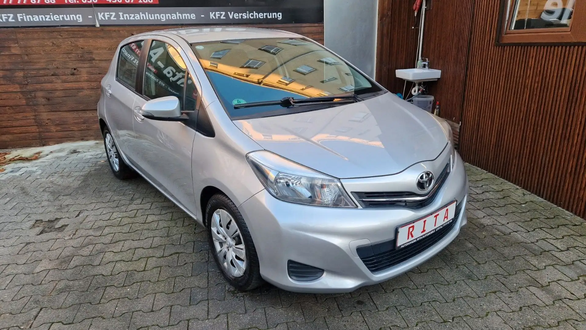 Toyota Yaris 1,0-l-Dual-VVT-i Life, Kamera, Bluetooth - 1