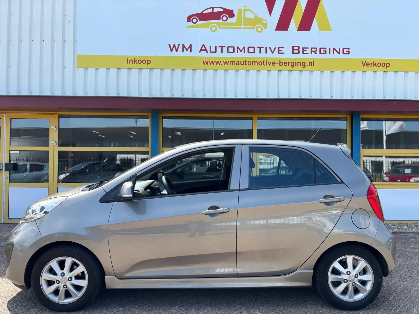 Kia Picanto 1.0 CVVT ISG Plus Pack Gris - 2