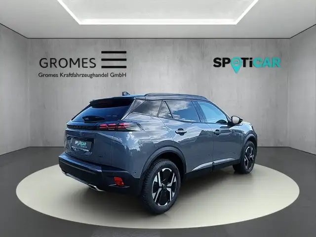 Peugeot 2008 view 3
