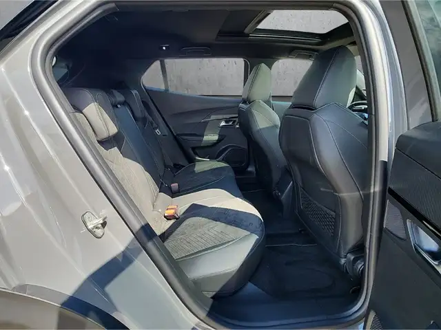 Peugeot 2008 view 14