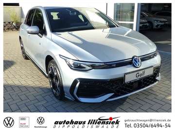 8 1.5 eTSI DSG R-Line *LED*PDC*ACC*