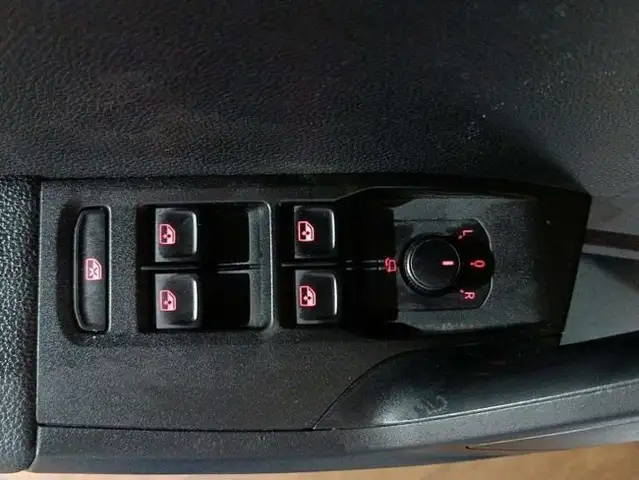 SEAT Arona view 13