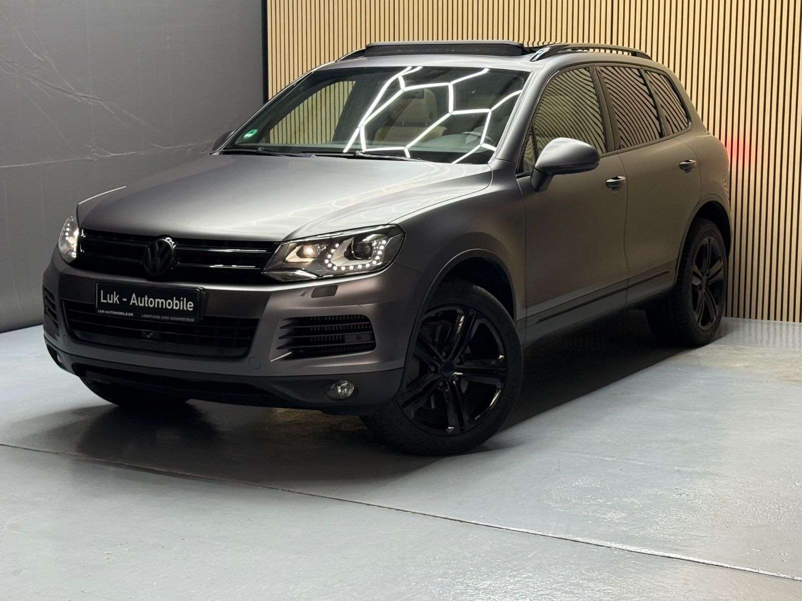 Second hand Volkswagen Touareg 4.2