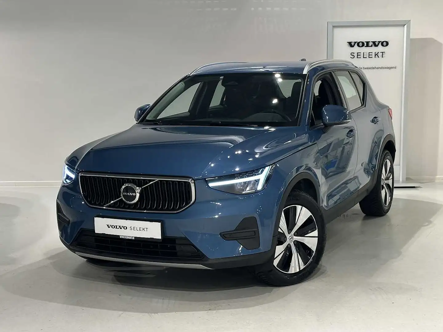 Volvo XC40 B3 Mild hybrid Albastru - 1