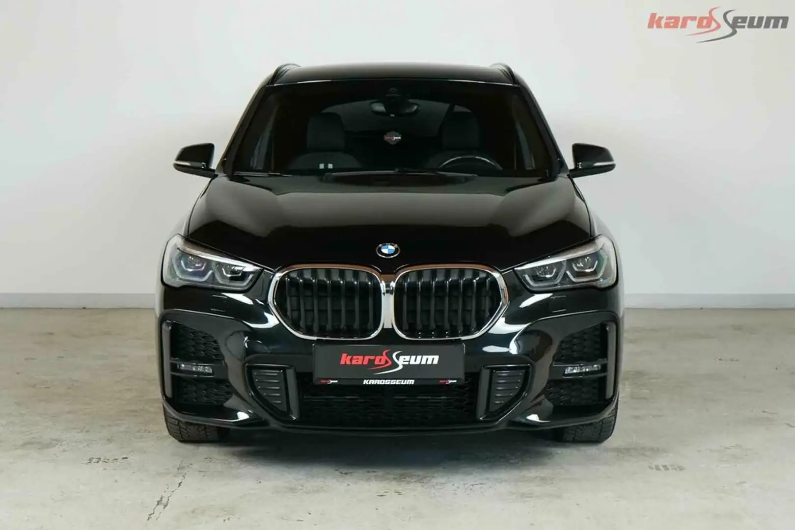 BMW X1 25e M-Sport Aut. | DYNAMIK | Allrad |Sportsitze Schwarz - 2
