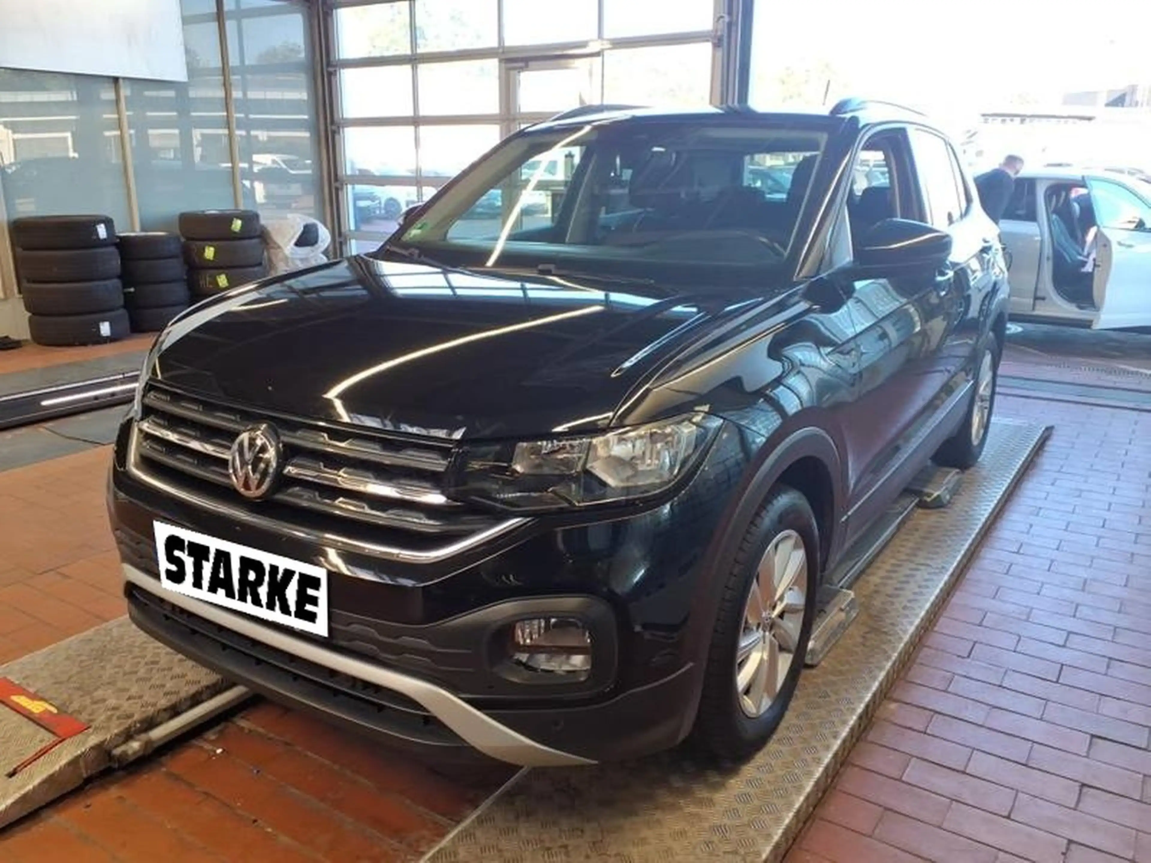 Volkswagen T-Cross 1.0 TSI Life — photo 2