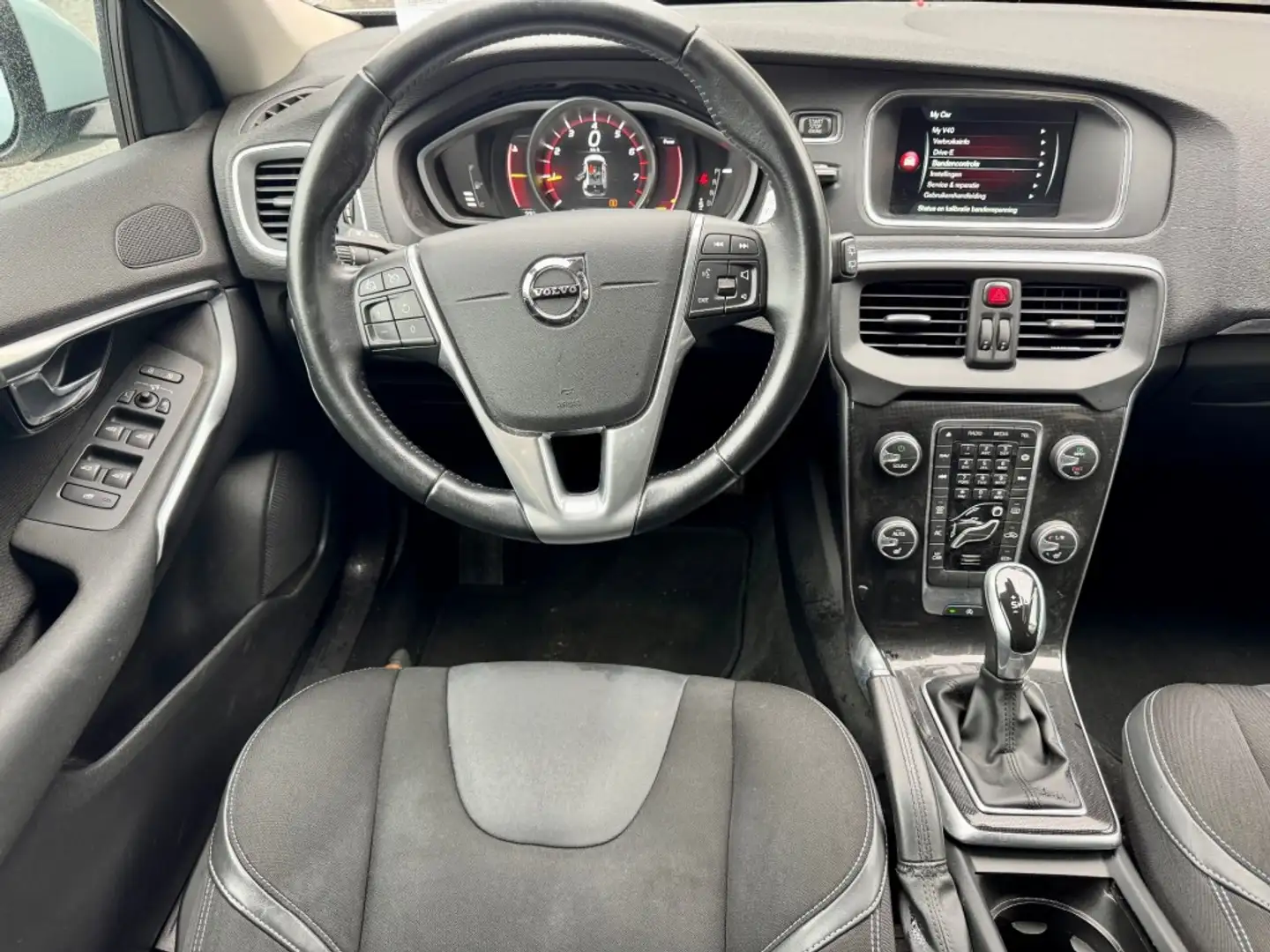 Volvo V40 1.5 T2 Nordic+ NETTE AUTO RIJDT GOED NAP APK 7-202 Albastru - 2