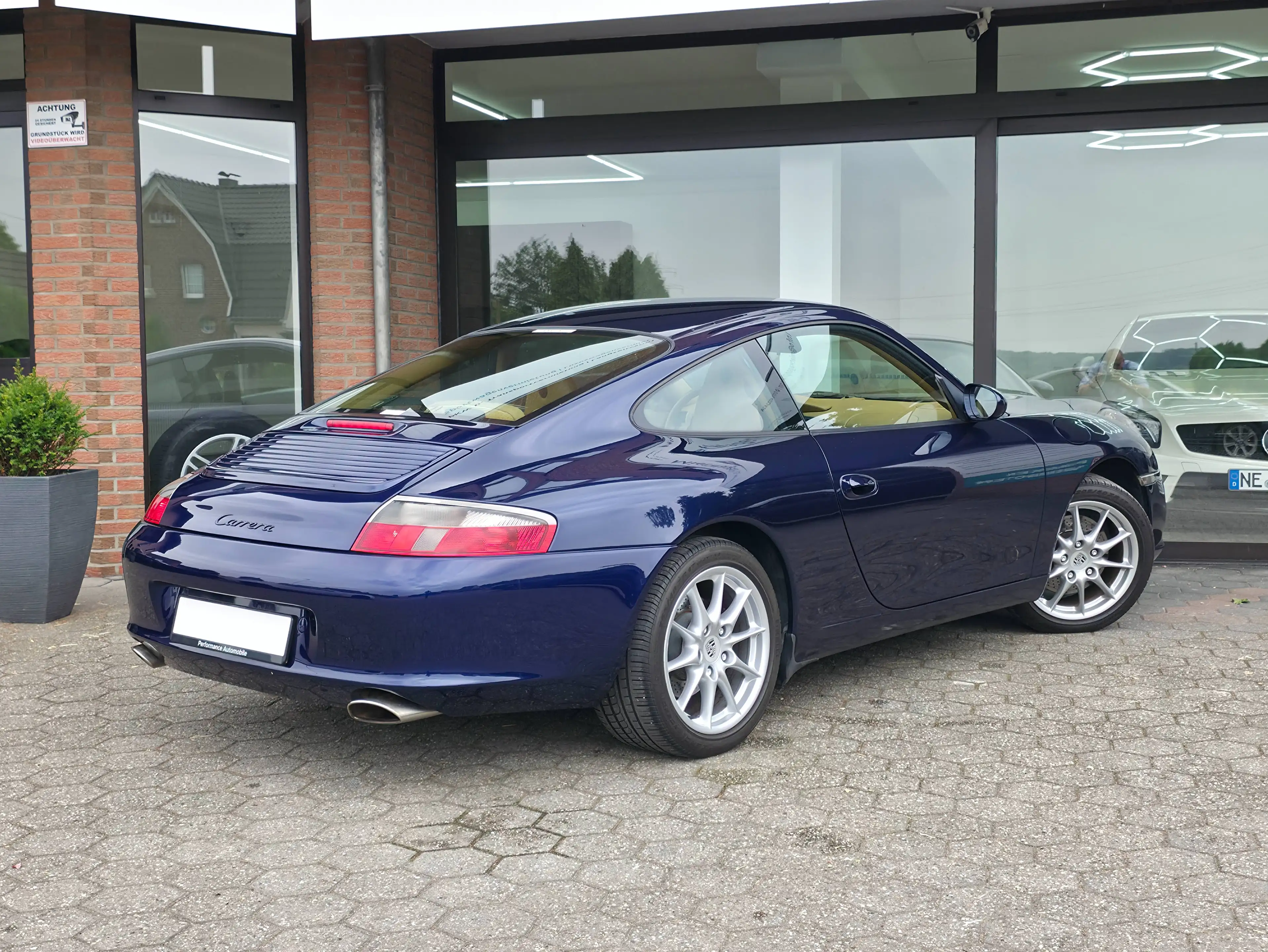 Porsche 911 911 Carrera — photo 9