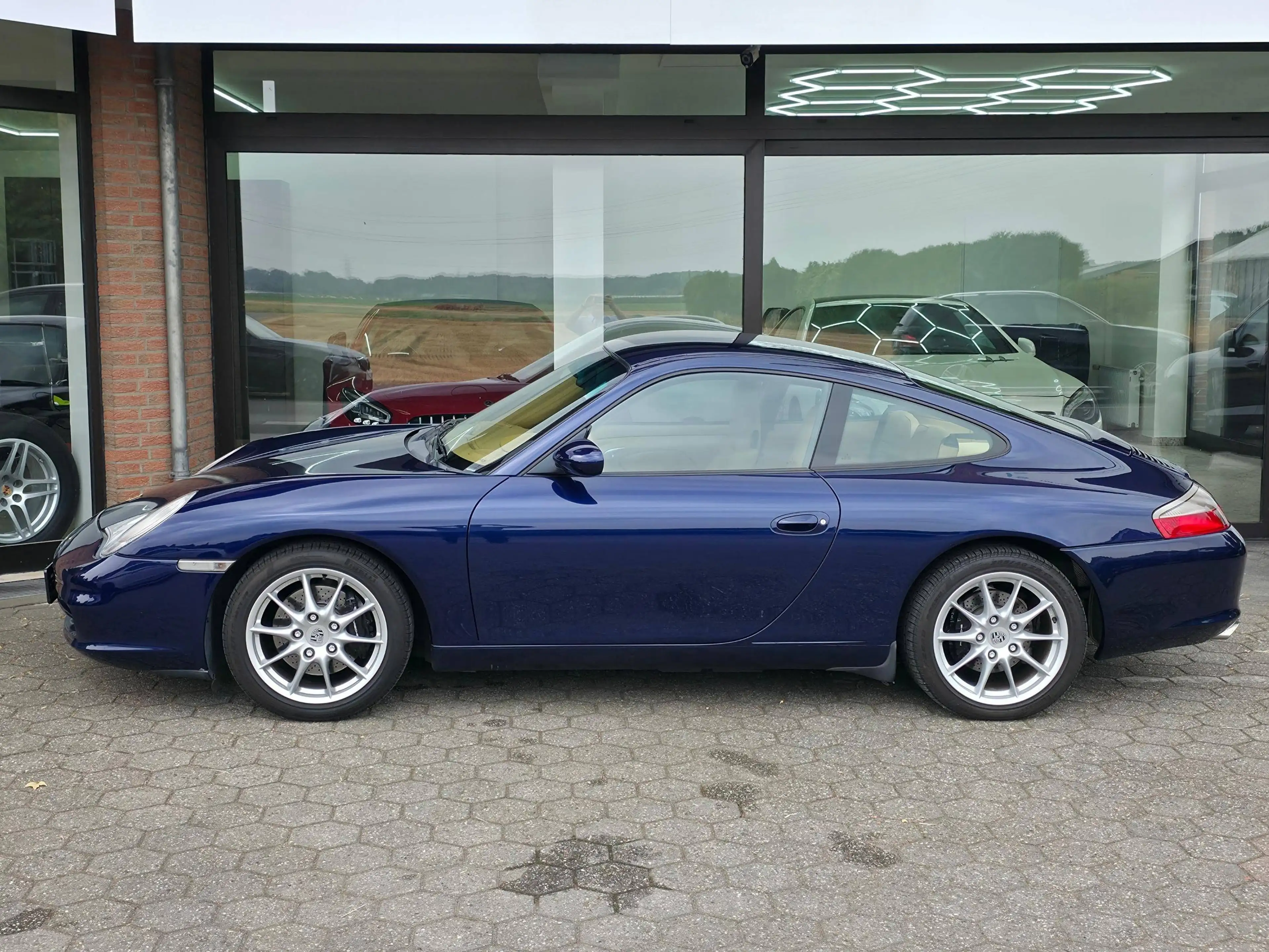 Porsche 911 911 Carrera — photo 5
