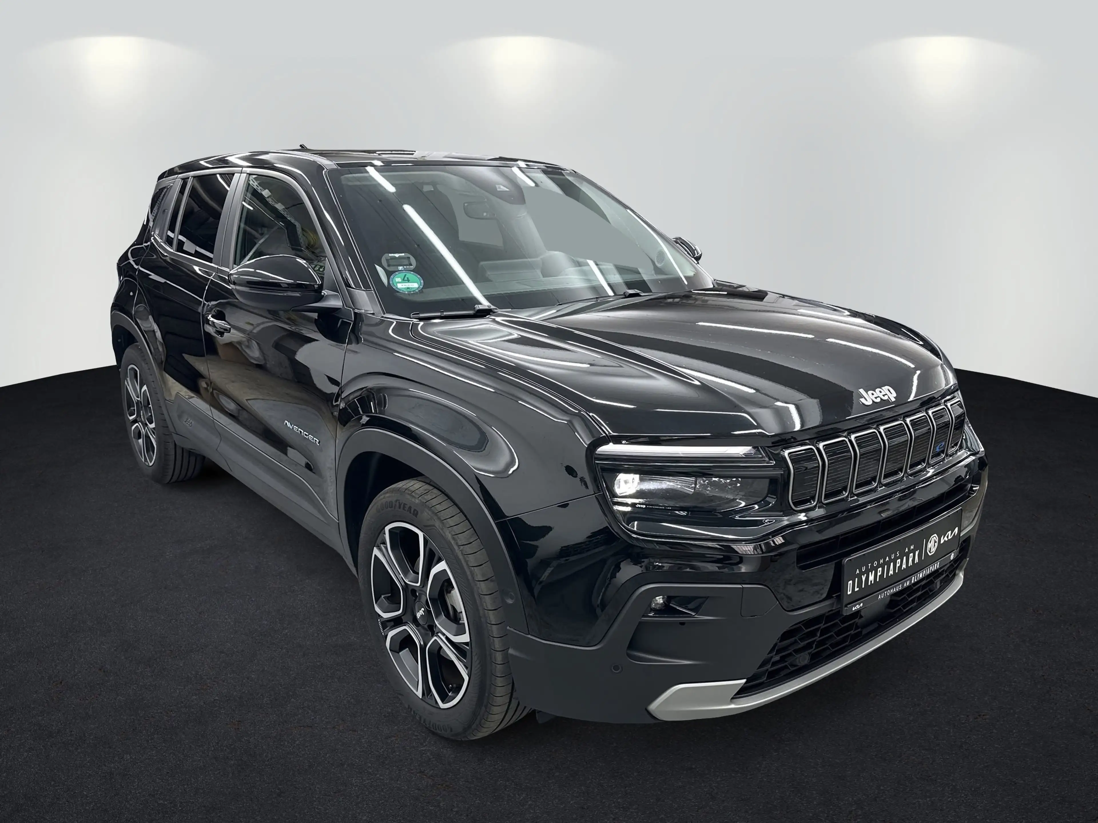 Jeep Avenger Elektro Altitude Electric LED SHZ KlimaA — photo 3