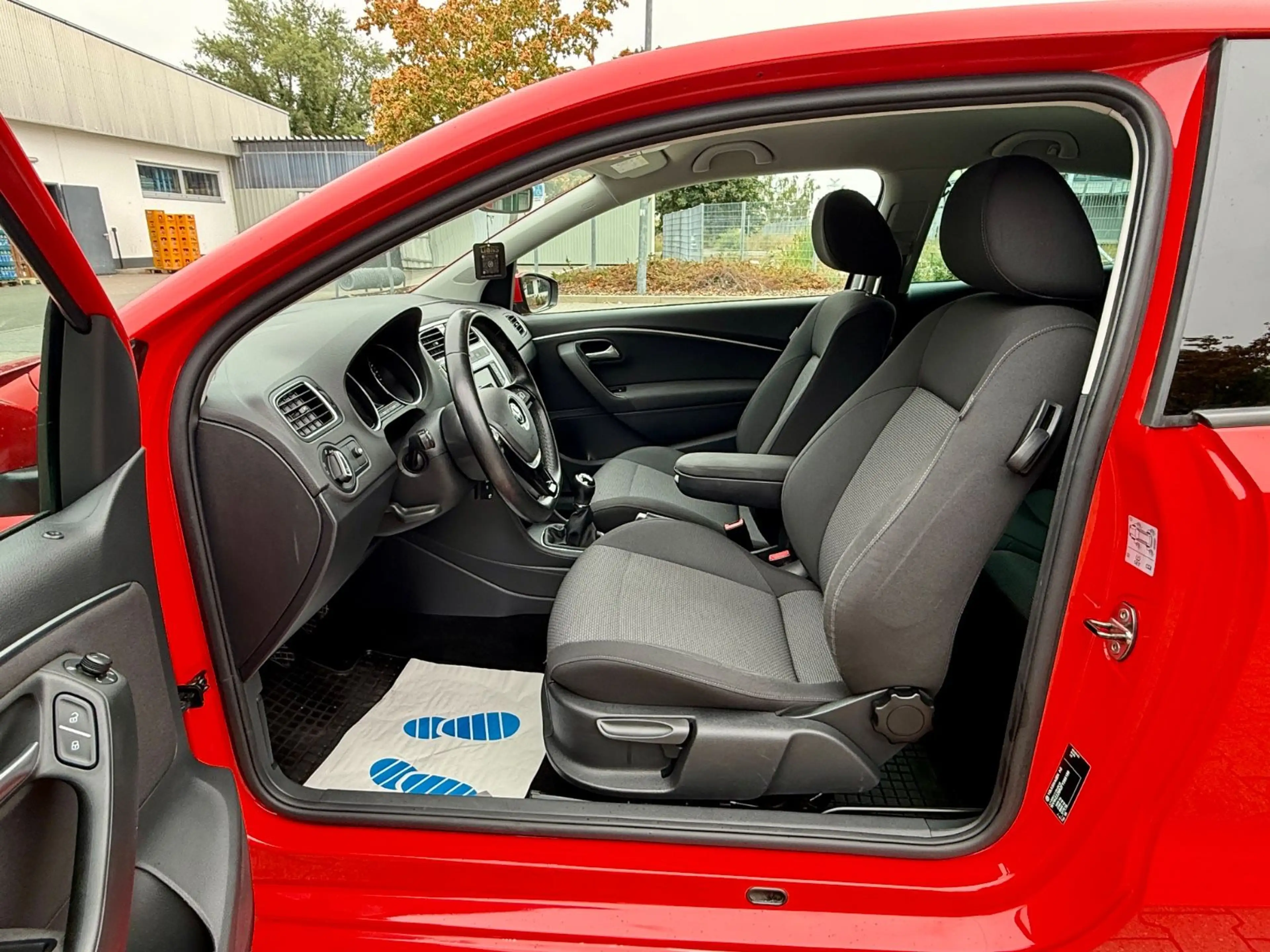 Volkswagen Polo V Highline/R-LINE/Start-Stopp/LED/KLIMA/PDC — photo 17