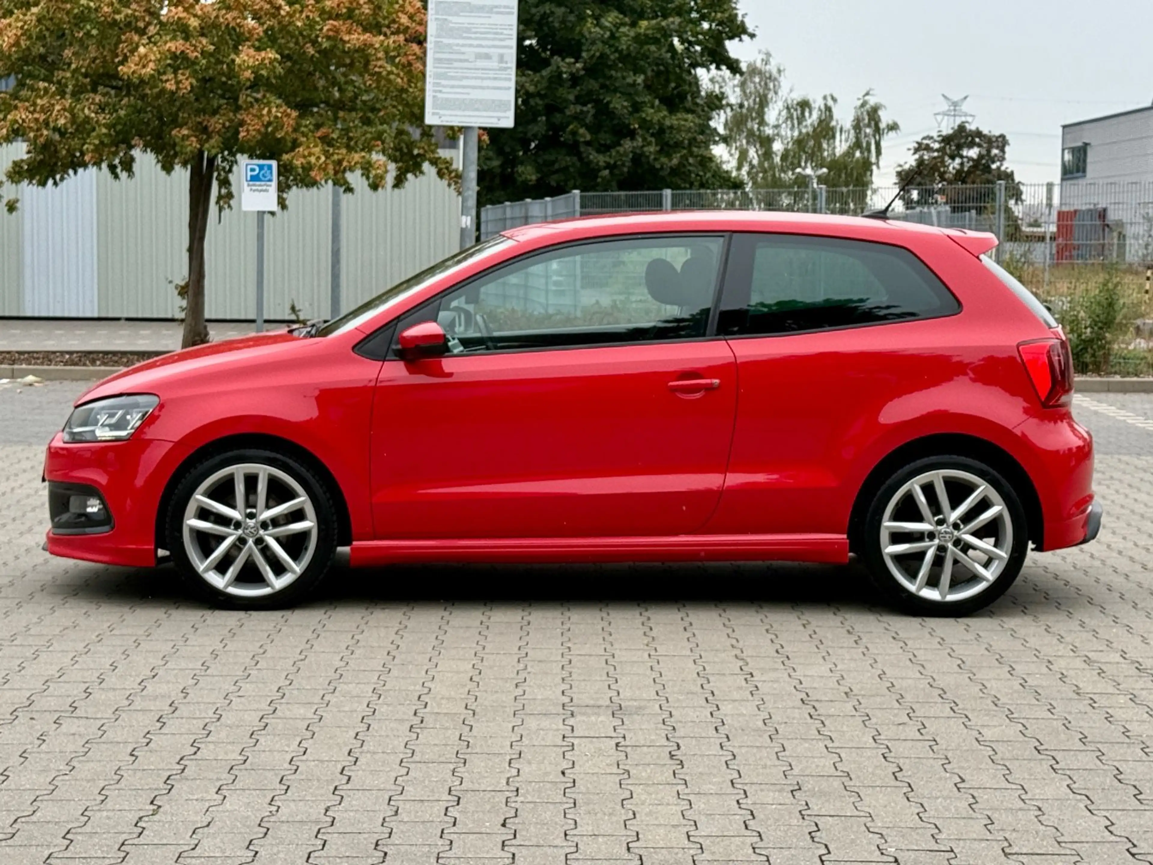 Volkswagen Polo V Highline/R-LINE/Start-Stopp/LED/KLIMA/PDC — photo 6
