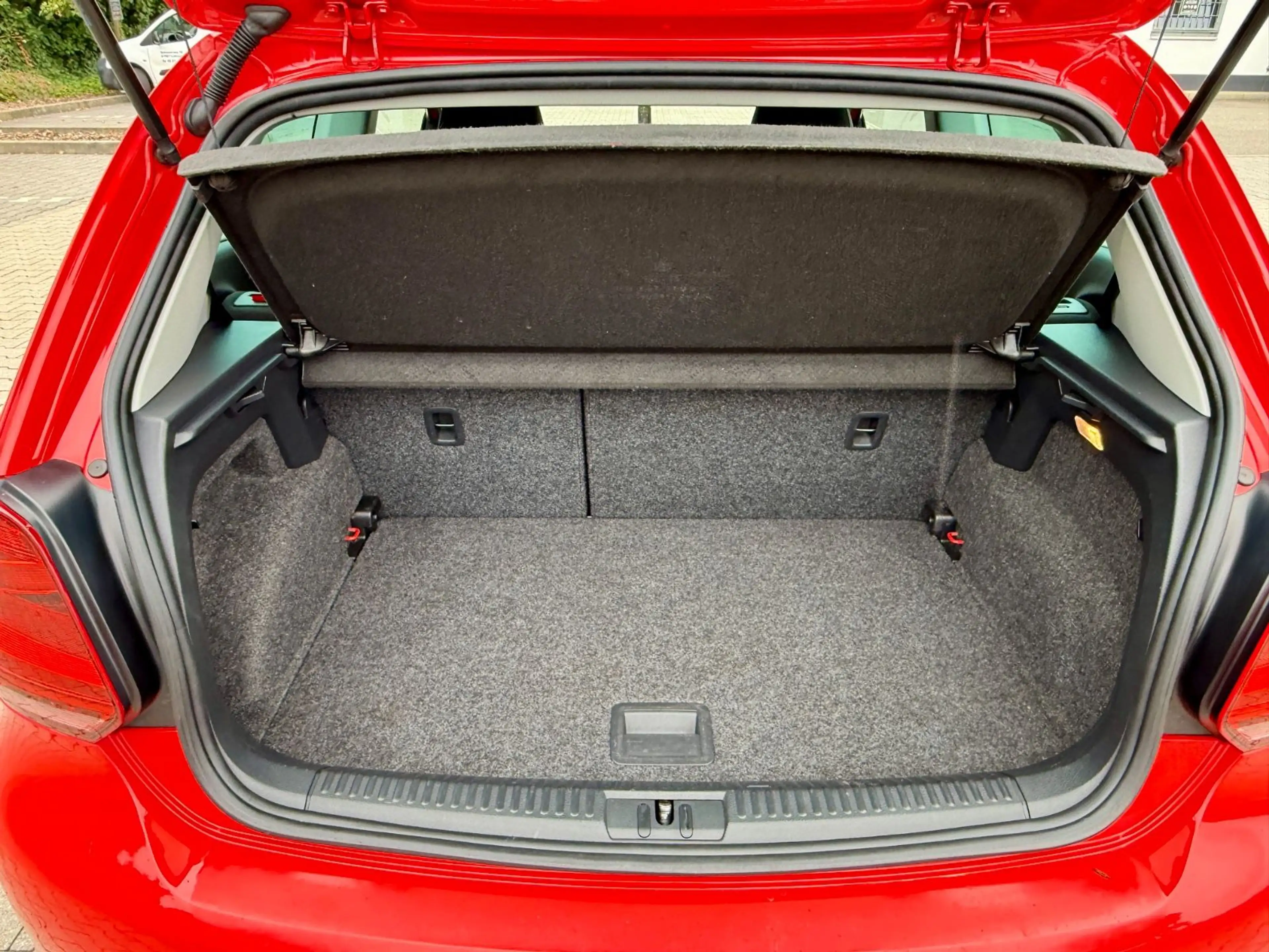 Volkswagen Polo V Highline/R-LINE/Start-Stopp/LED/KLIMA/PDC — photo 30
