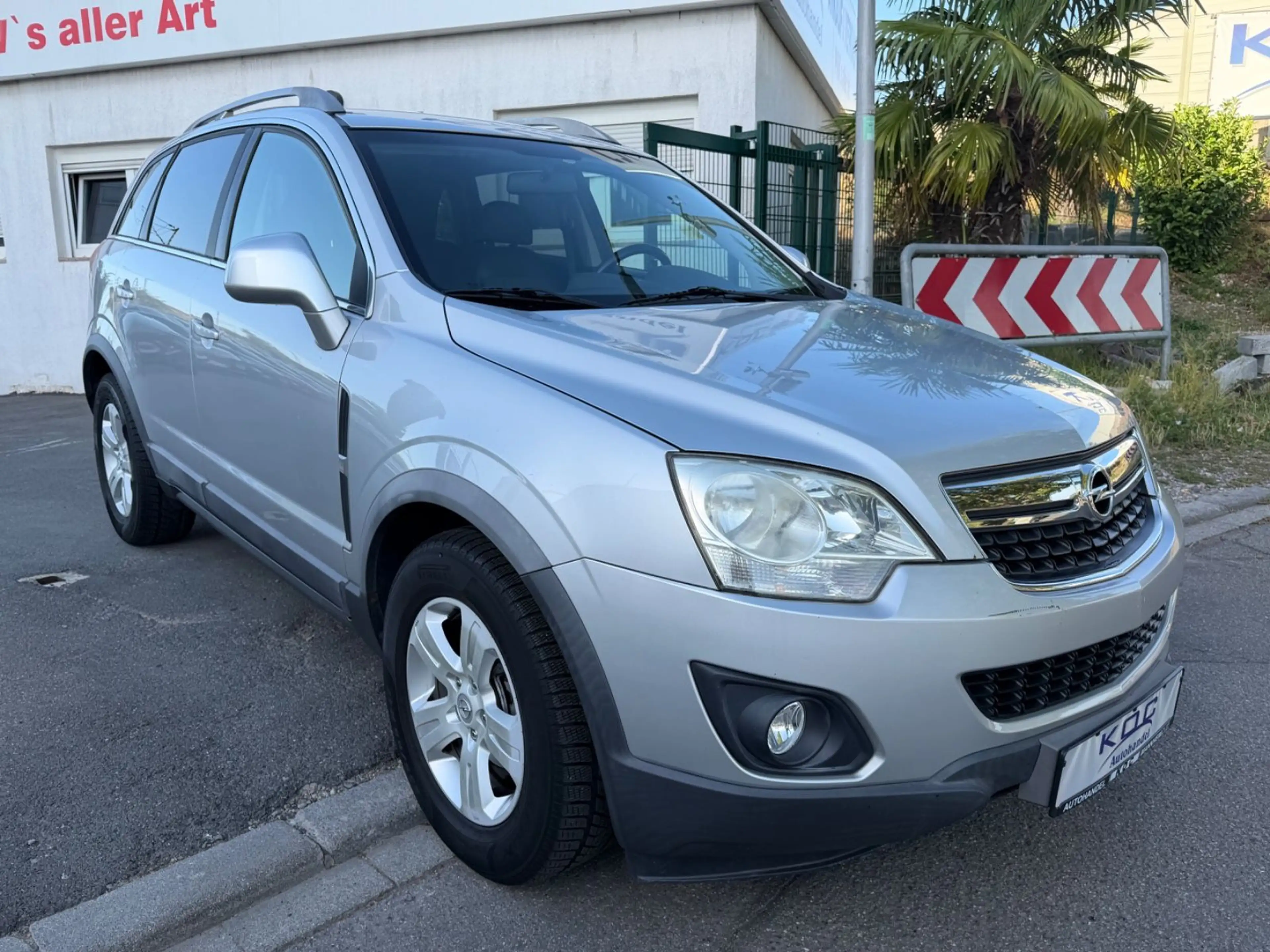 Opel Antara Design Edition 4x4 / 1. Hand — photo 2