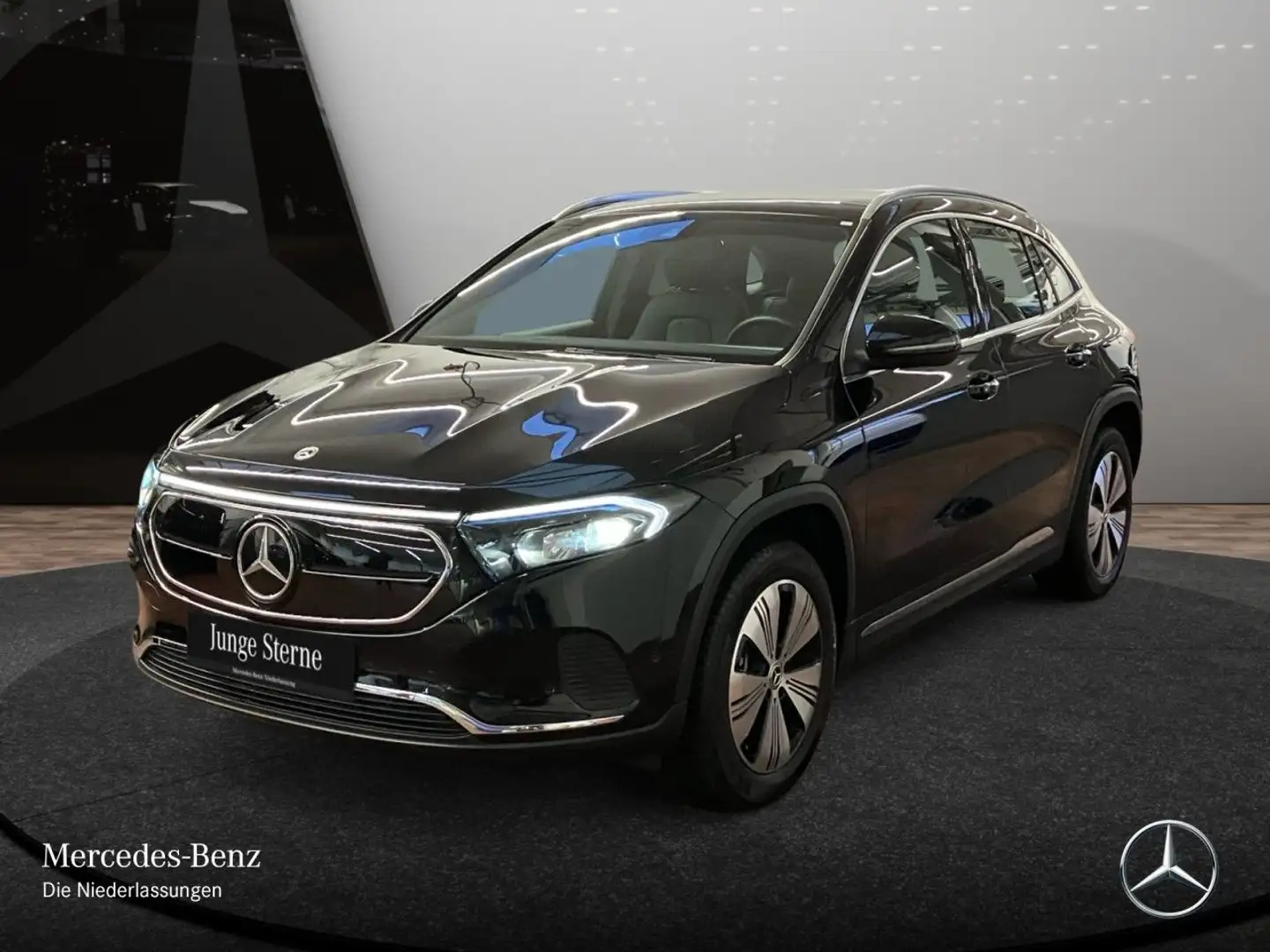 Mercedes-Benz EQA 250 PROG+ADVANCED+PANO+KAMERA+SPUR Schwarz - 2
