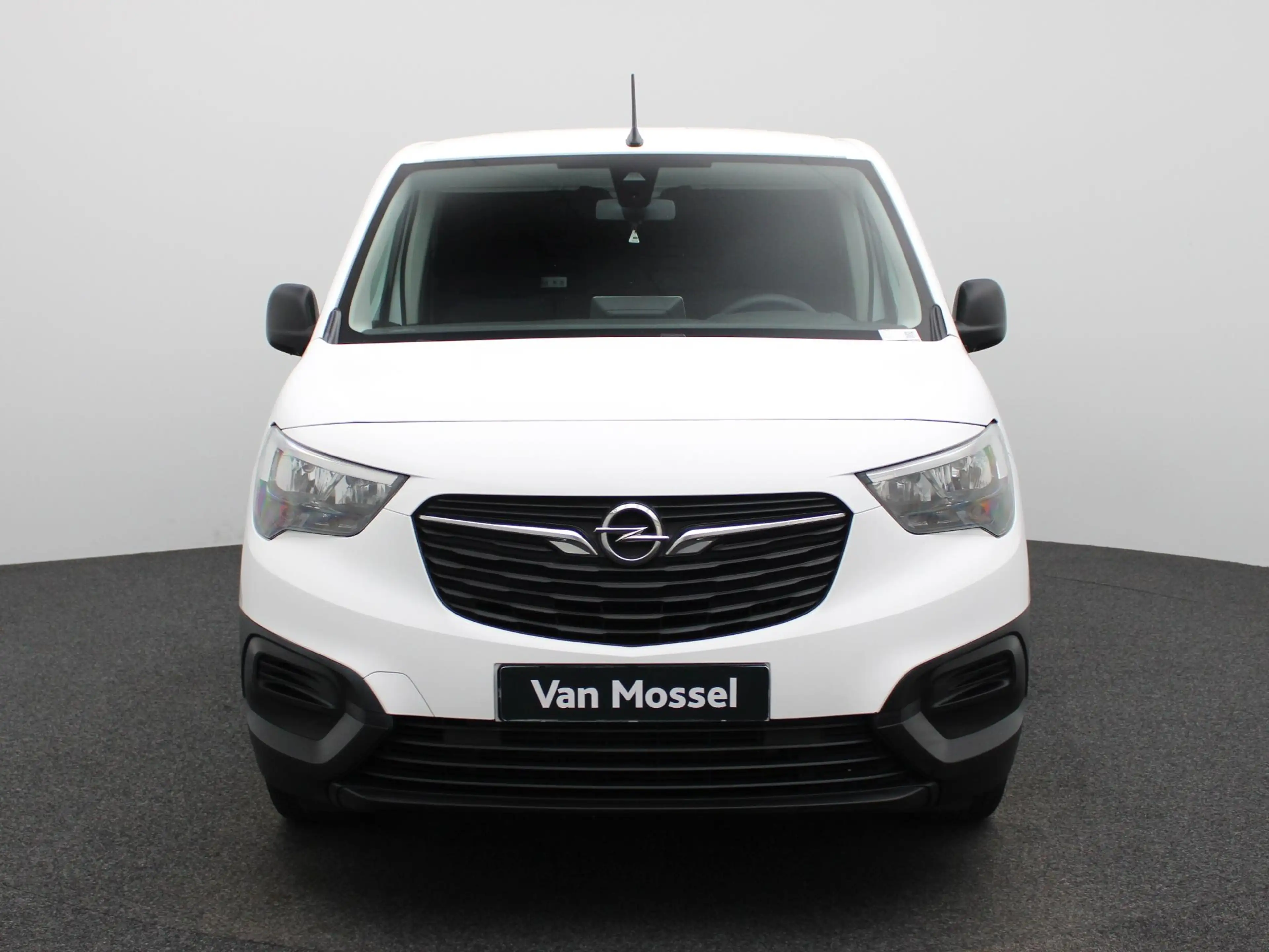 Opel Combo 1.5 Turbo 75kW 2.3T L2H1 HEAVY | PDC A | Bluetooth — photo 3