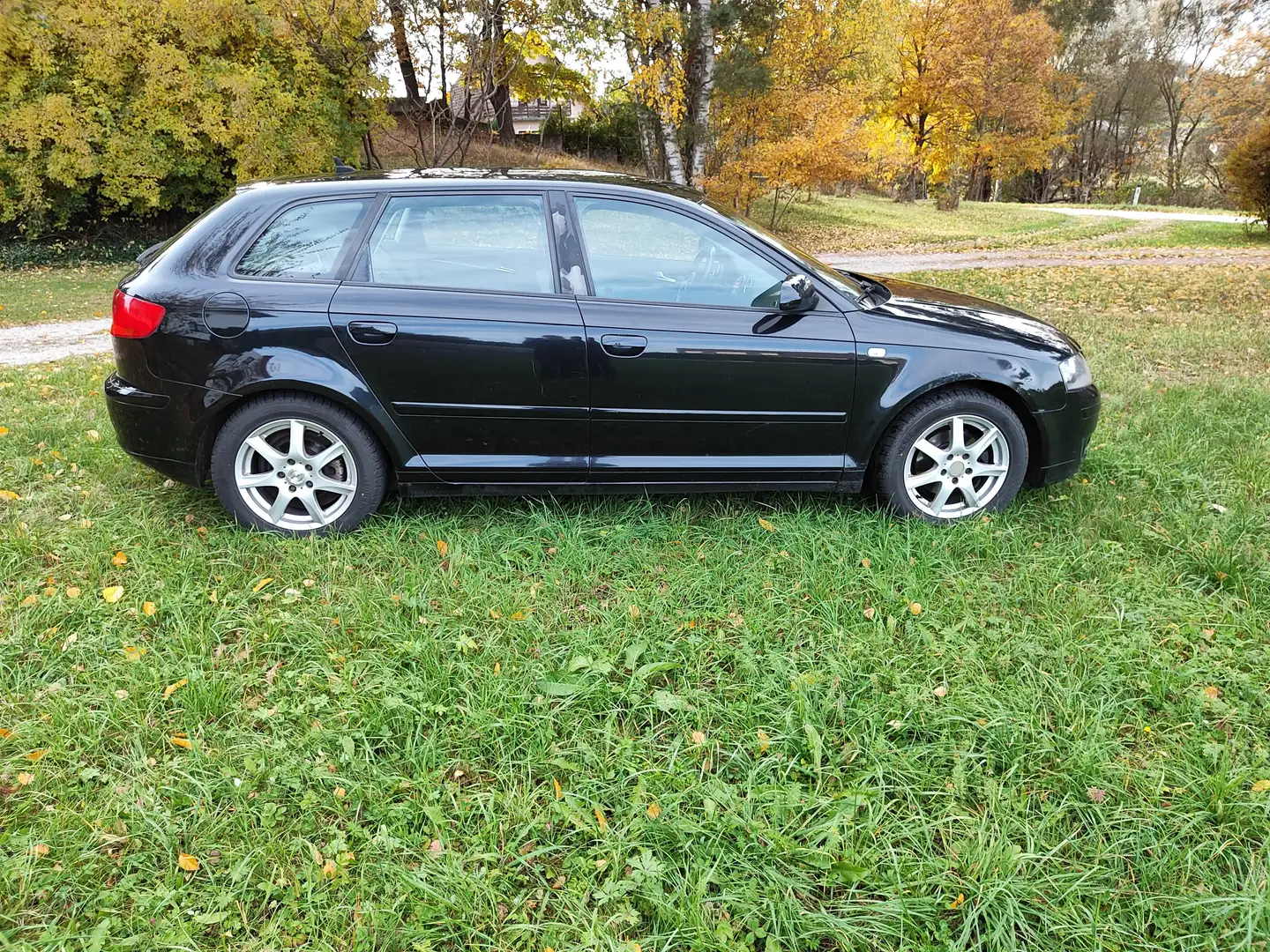 Audi A3 Schwarz - 2