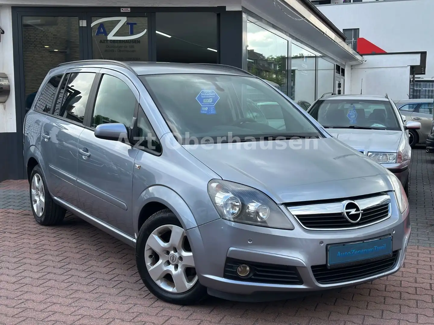 Opel Zafira B 1.8 Innovation*KLIMA*TÜV NEU*7SITZER* Plateado - 1