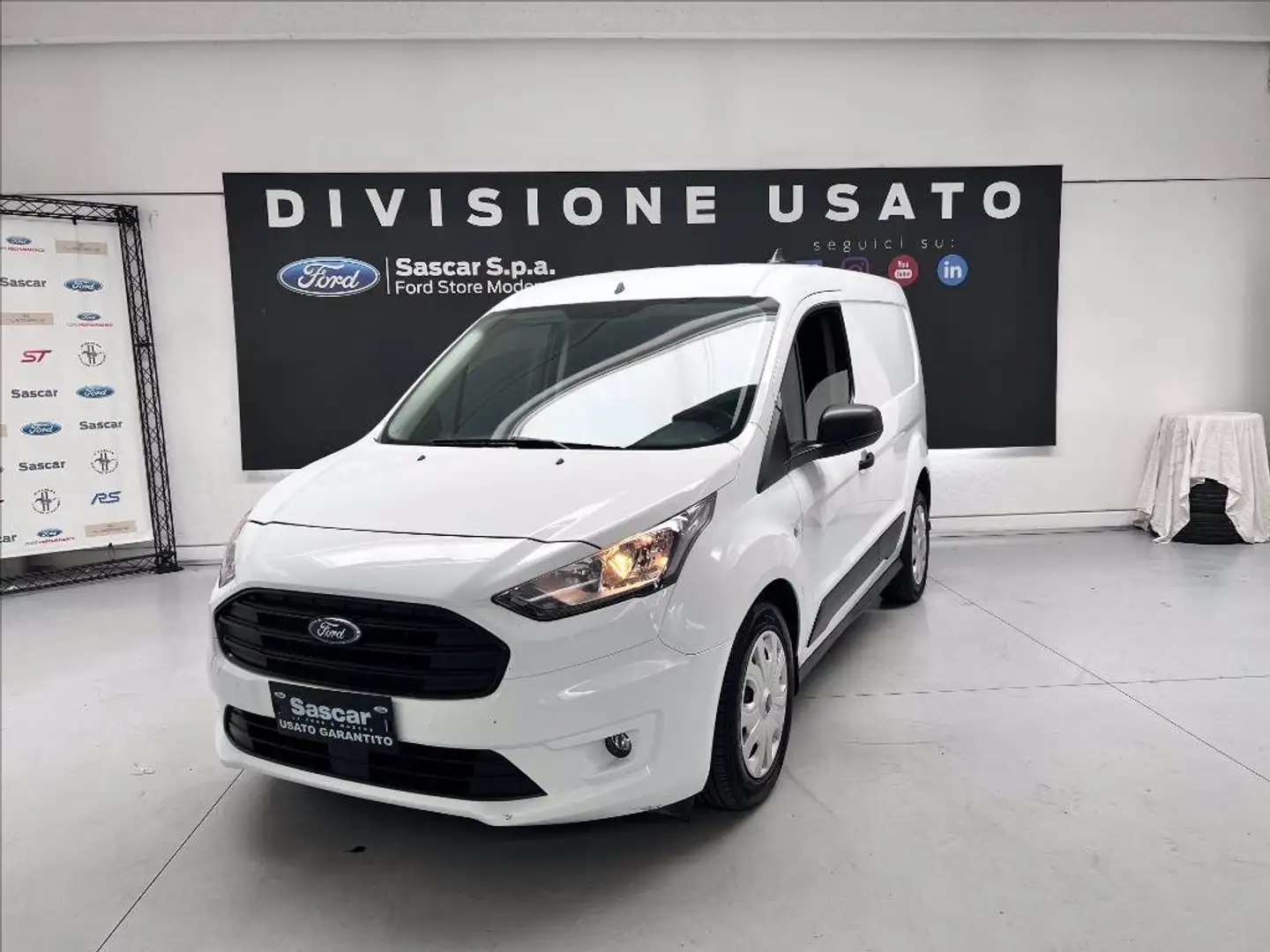 Ford Transit Connect 200 1.5 tdci 120cv Entry auto L1H1 E6 Bianco - 1