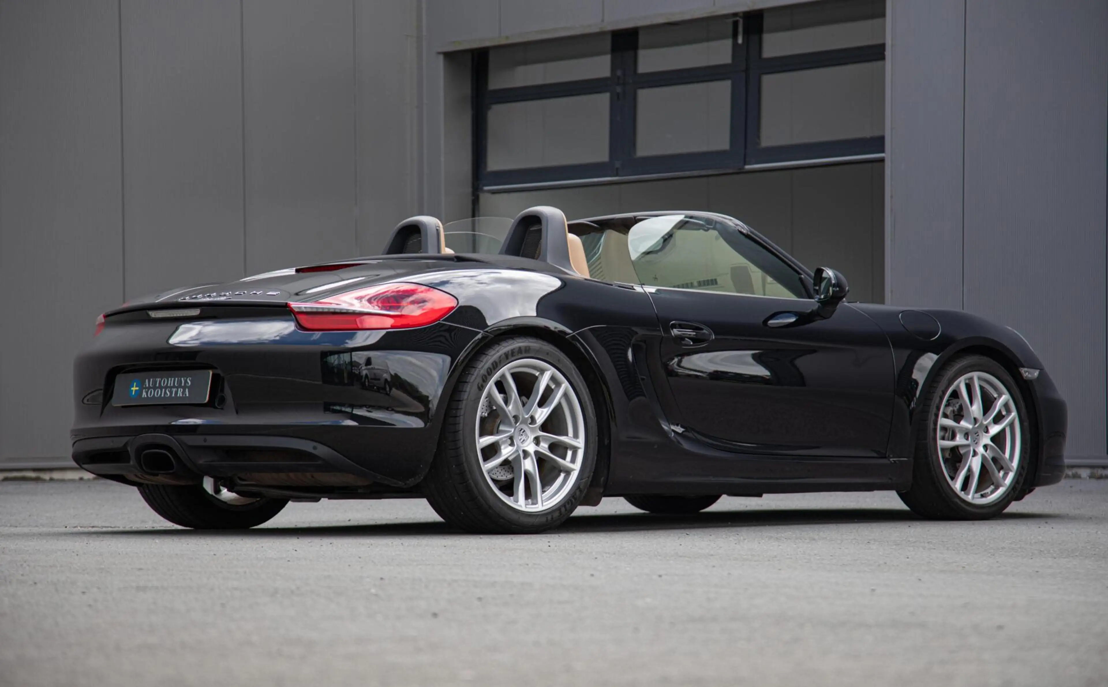 Porsche Boxster 2.7 — photo 5