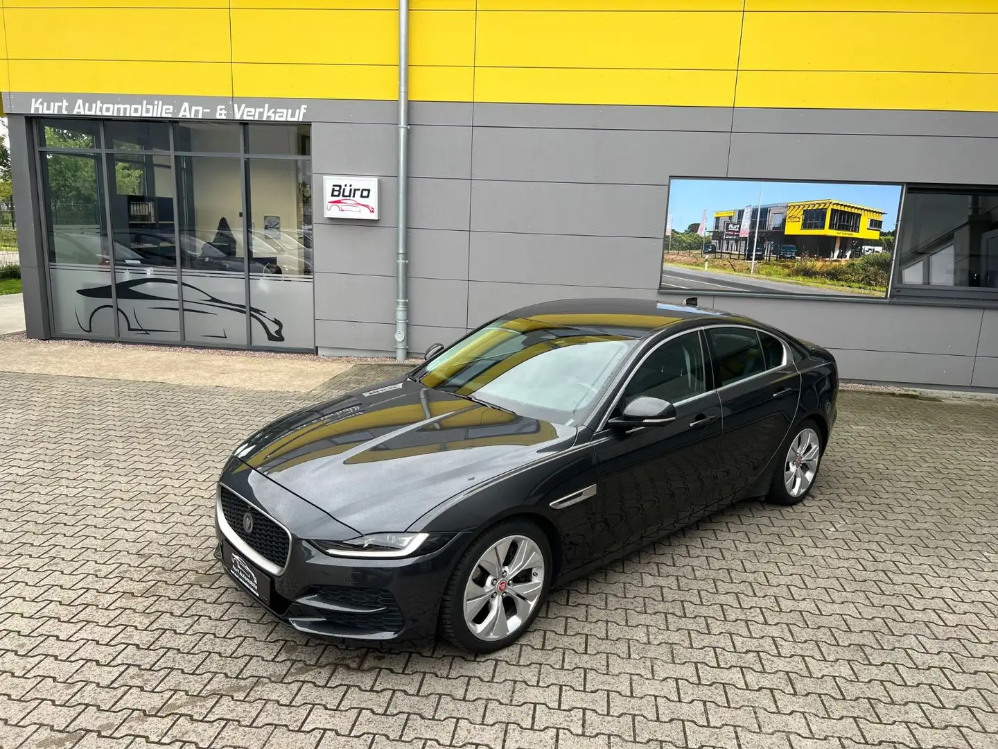 Jaguar XE S/LEDER/NAVI/TEMPOMAT/AUTOMATIK/DAB/MEMORY Gris - 1