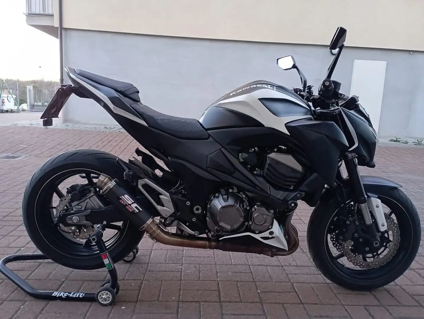 Kawasaki Z 800 abs Белый - 1
