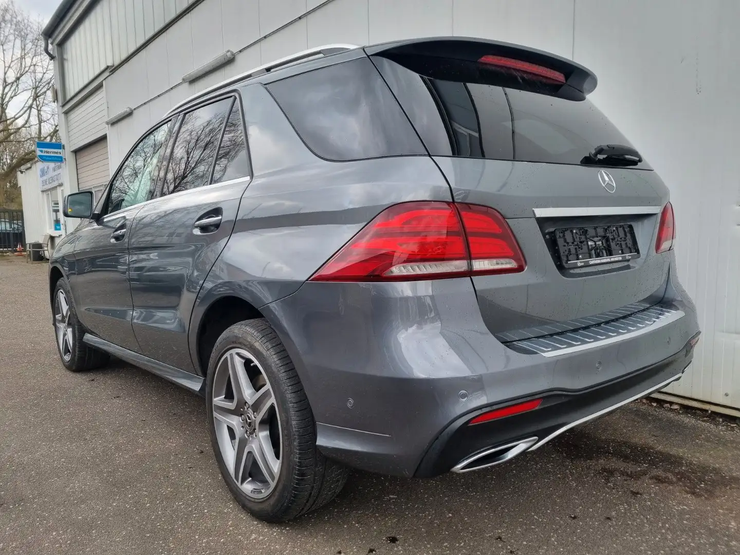 Mercedes-Benz GLE 350 d 4Matic AMG Line/Pano/MB Scheckheft Grau - 2