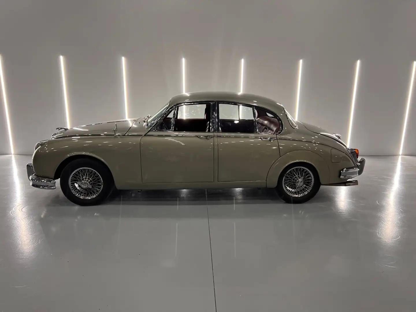 Jaguar MK II MKII 3.4 210cv 5p del 1962 Verde - 2