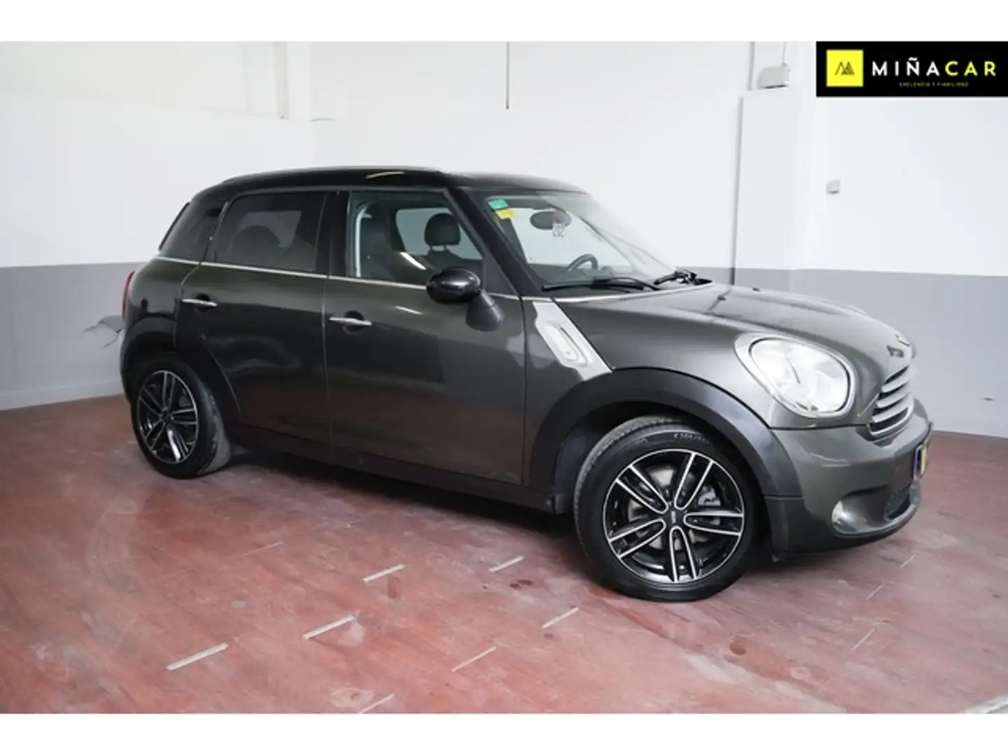 MINI Cooper Countryman D AUT. Gris - 2