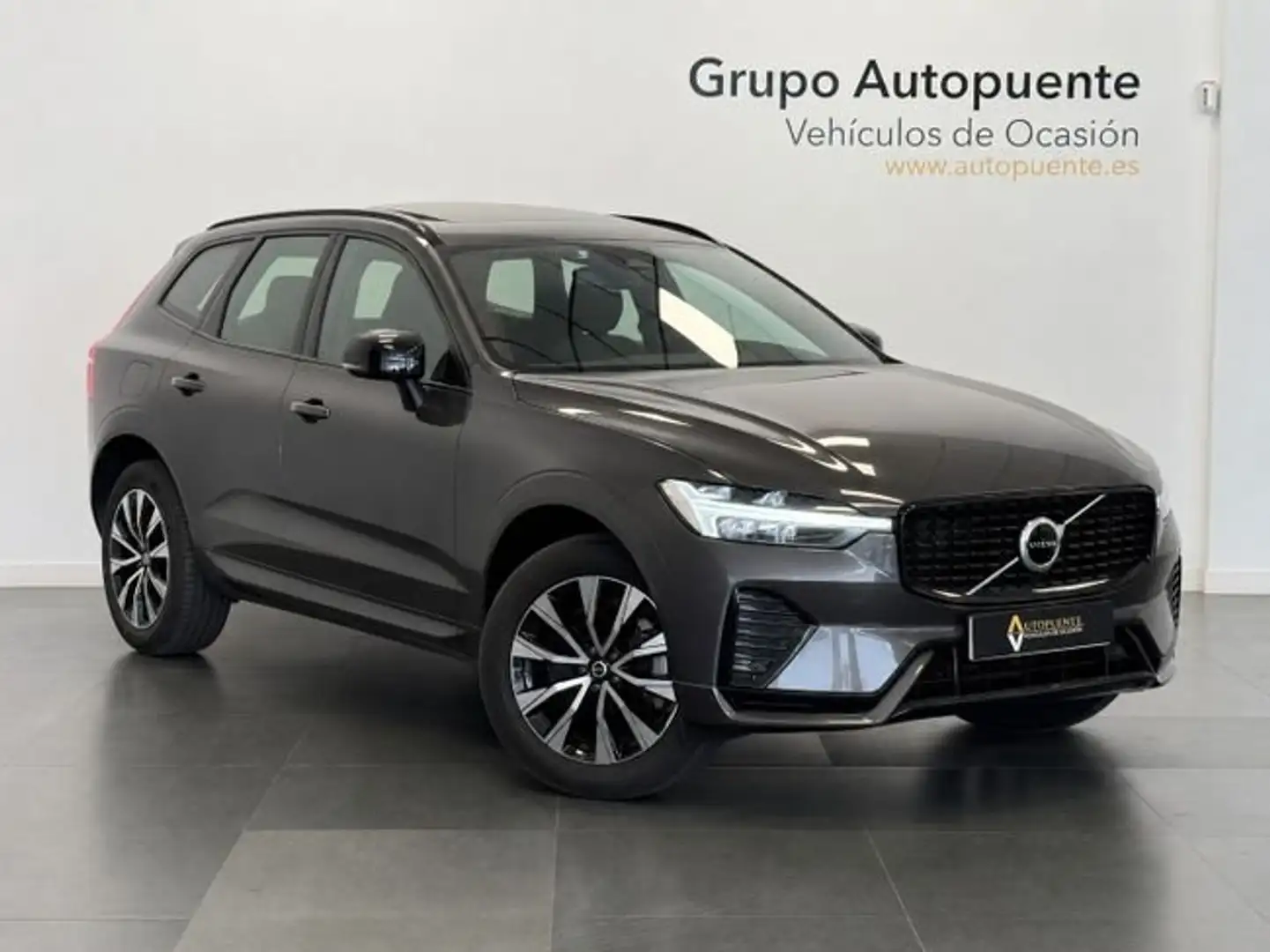 Volvo XC60 B4 D PLUS DARK AUTO Gris - 1