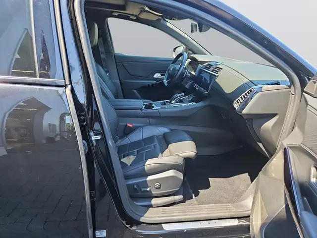DS Automobiles DS 7 Crossback view 13