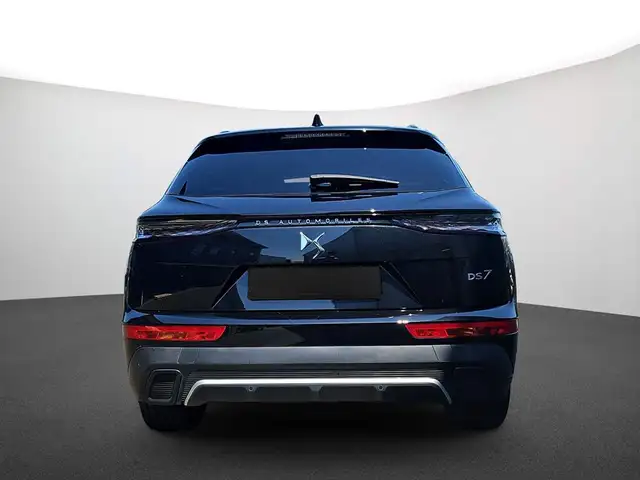 DS Automobiles DS 7 Crossback view 4
