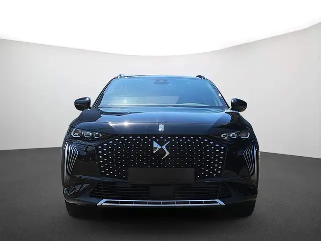 DS Automobiles DS 7 Crossback view 3