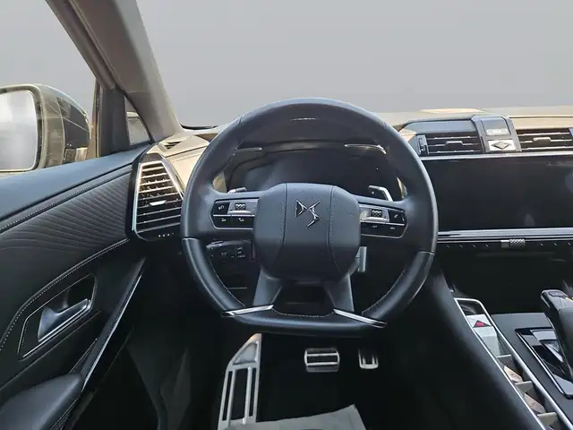 DS Automobiles DS 7 Crossback view 15
