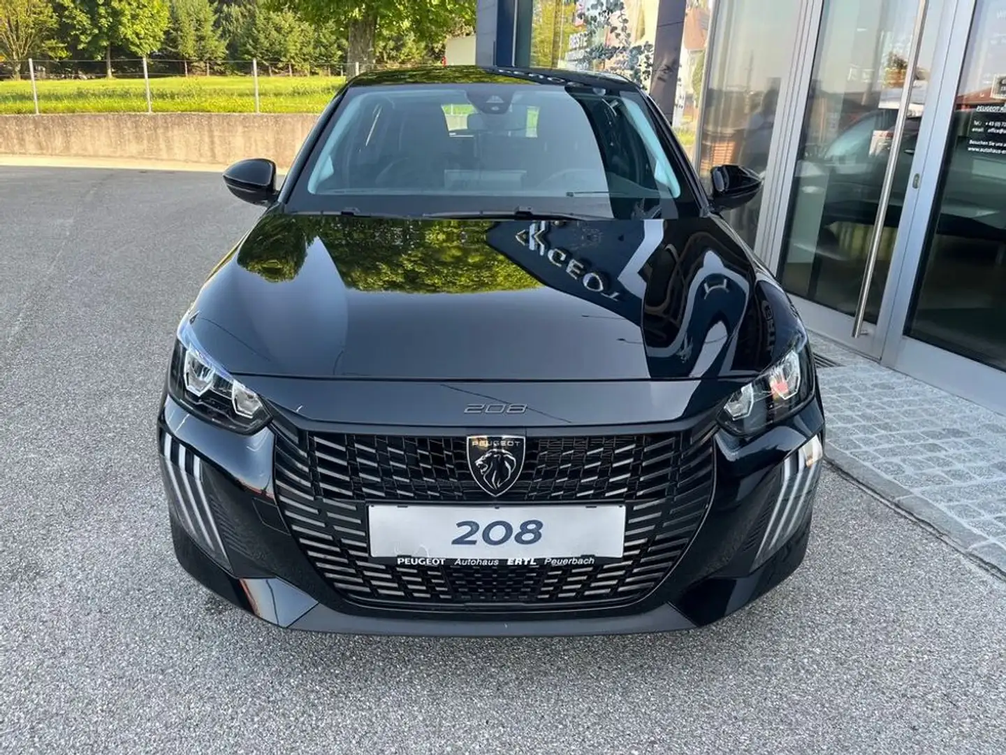 Peugeot 208 Active PT75 Sitzheizung Klima Einparkhilfe Schwarz - 2