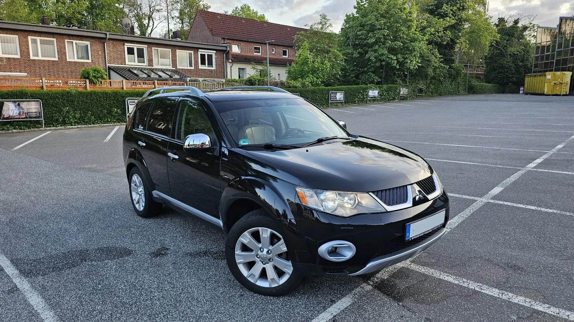 Mitsubishi Outlander Outlander 2.4 4WD CVT Intense TOP viel Zubehör Чёрный - 1