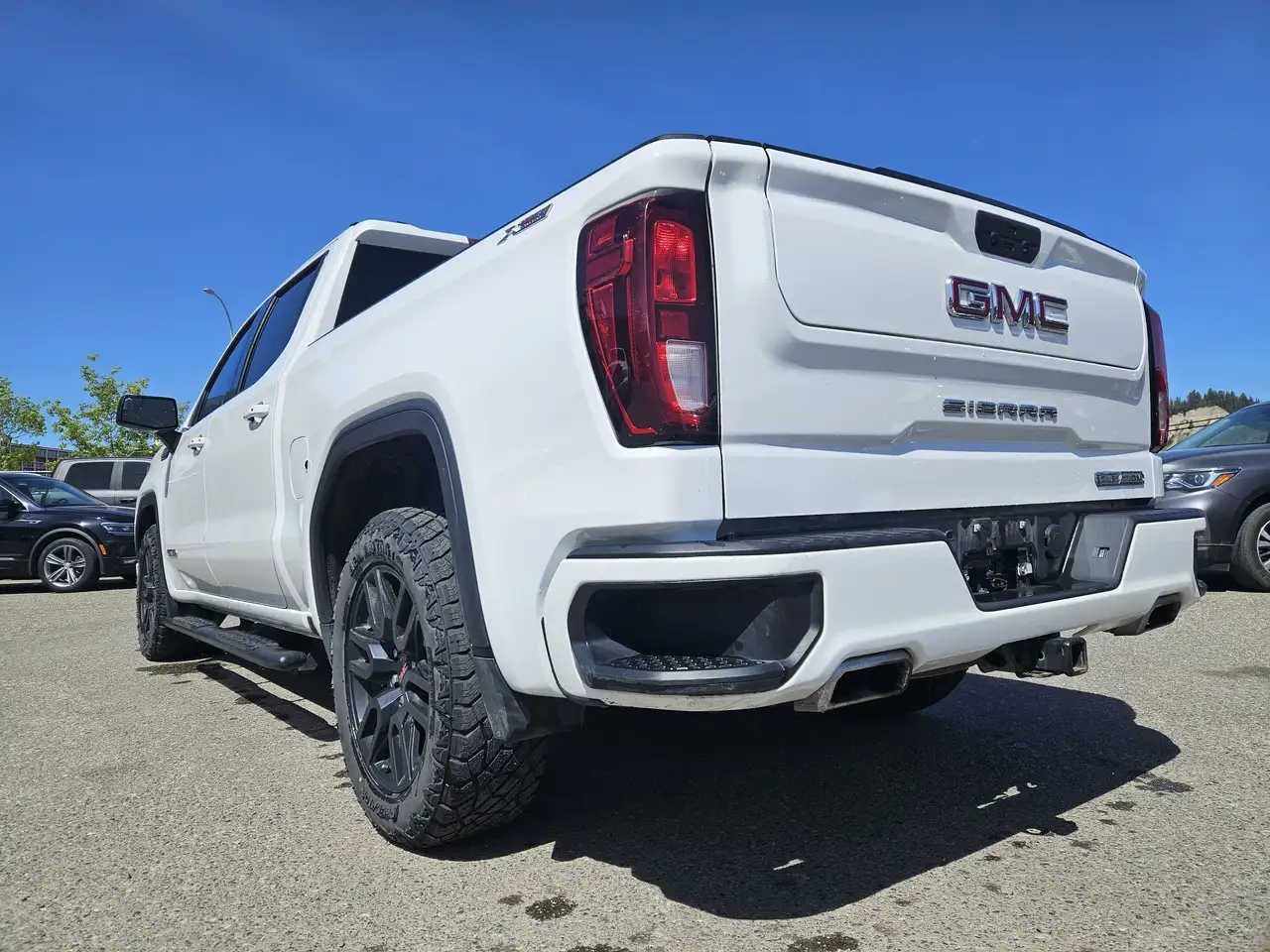 GMC Sierra 1500 снимка GMC Sierra 1500
