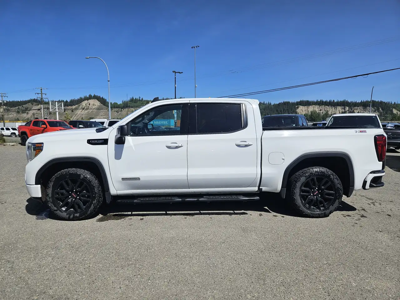 GMC Sierra 1500 снимка GMC Sierra 1500
