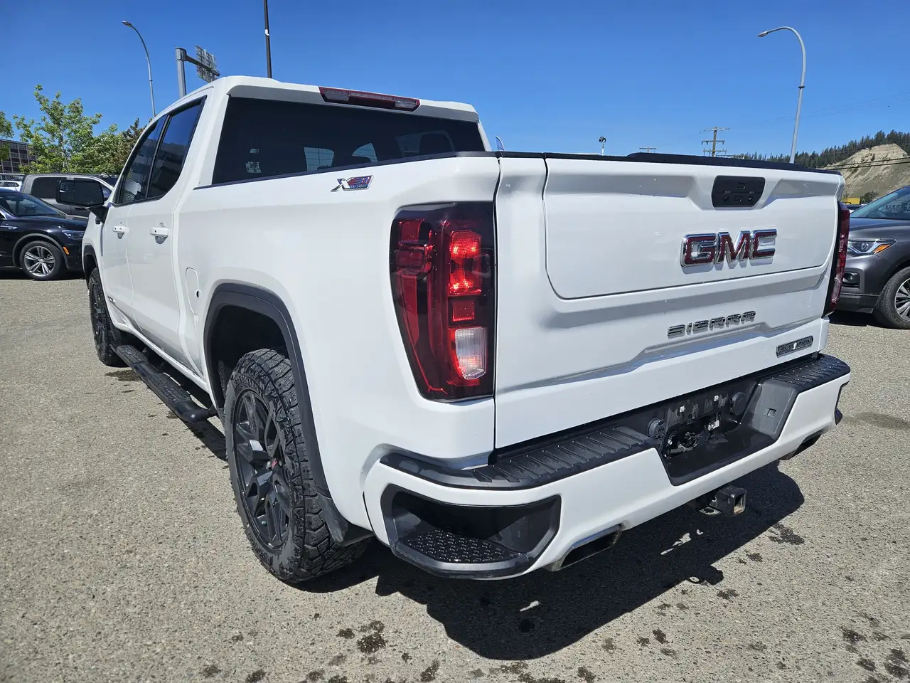 GMC Sierra 1500 снимка GMC Sierra 1500