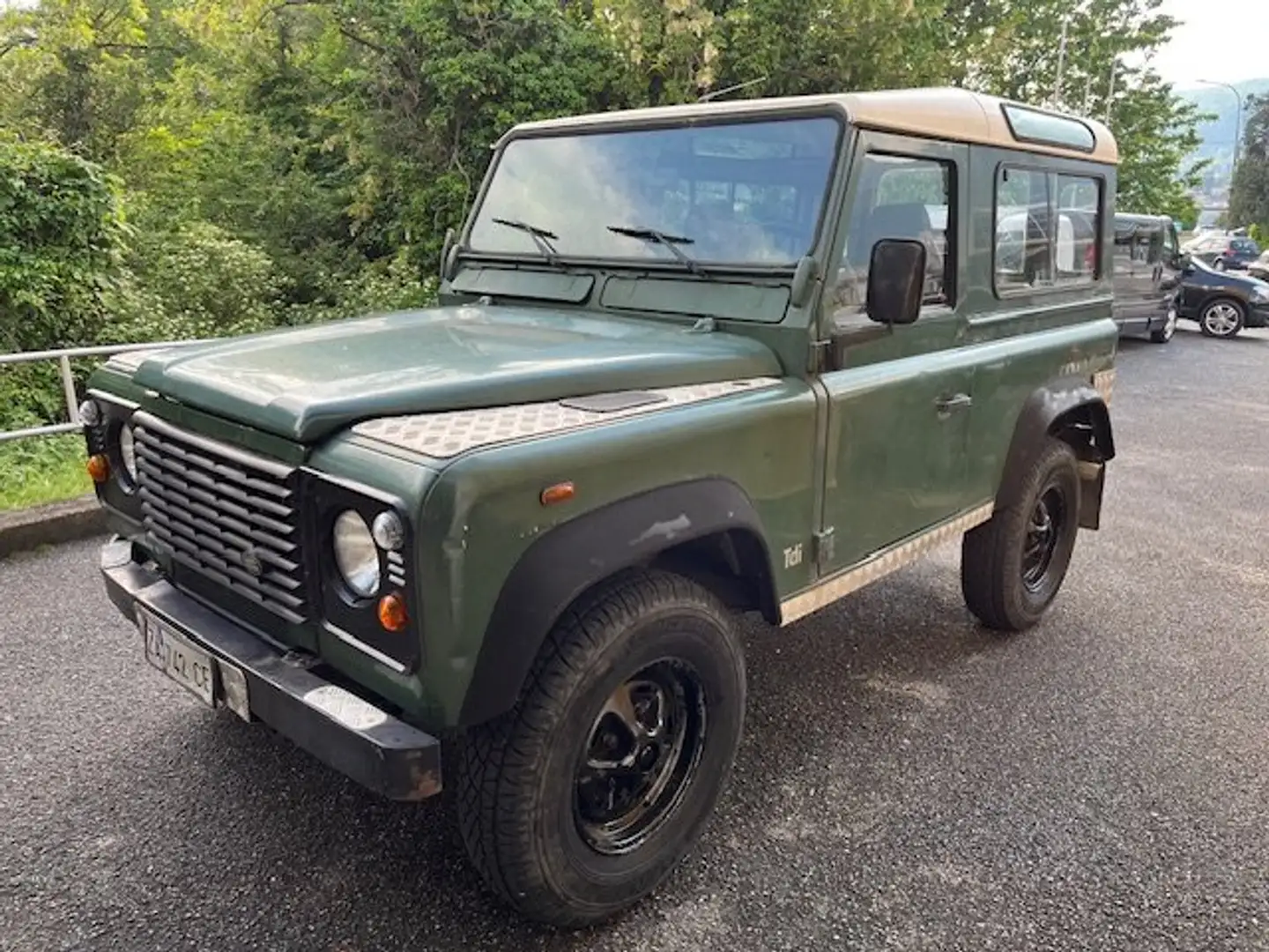 Land Rover Defender 90 2.5 tdi County Groen - 1