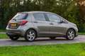 Toyota Yaris 1.5 Hybrid Automaat 1e Eig. 51.685 km +NAP NL-auto Grau - thumbnail 4