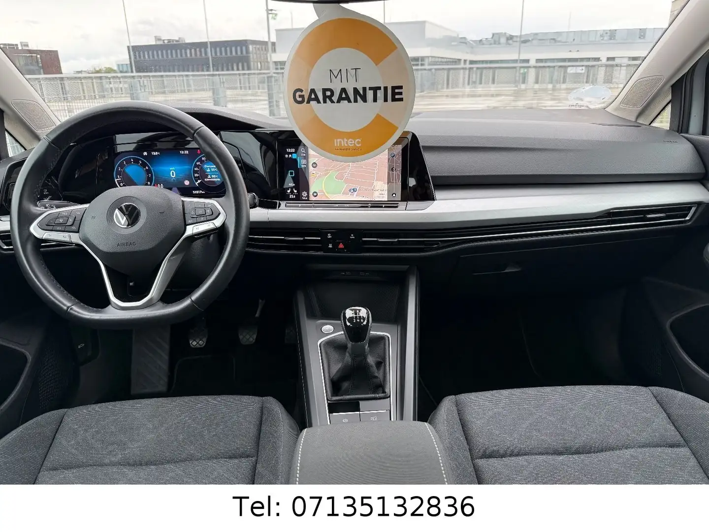 Volkswagen Golf VIII Lim. Life ACC NAVI SZH PDC GARANTIE Silber - 2