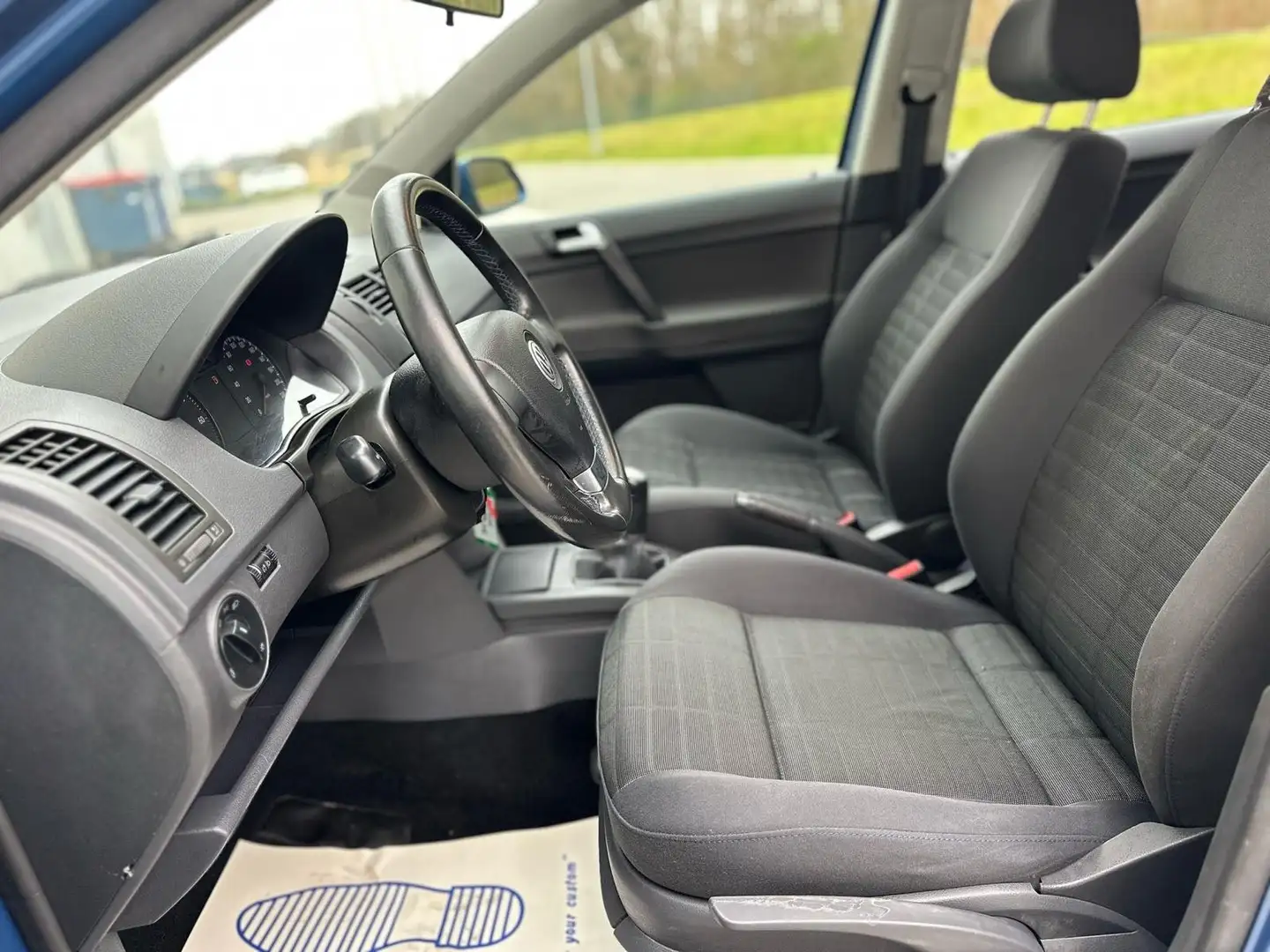 Volkswagen Polo 1.4i 16v Edition - 1