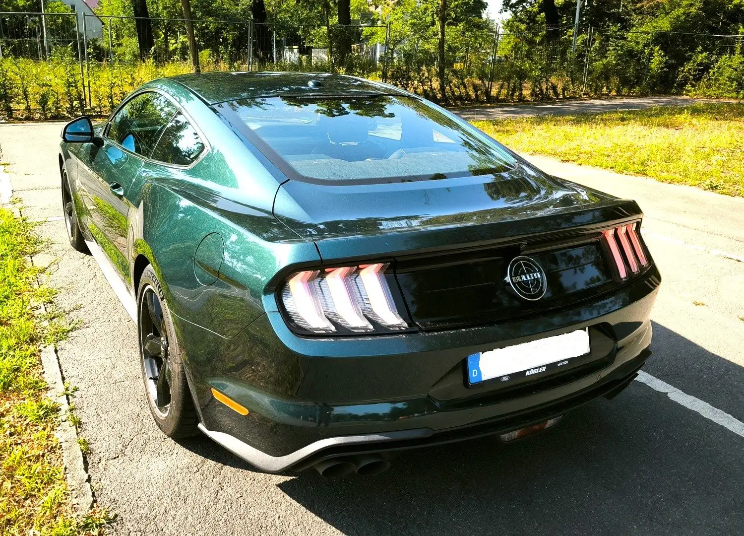 Ford Mustang Mustang Fastback 5.0 Ti-VCT V8 BULLITT Groen - 2
