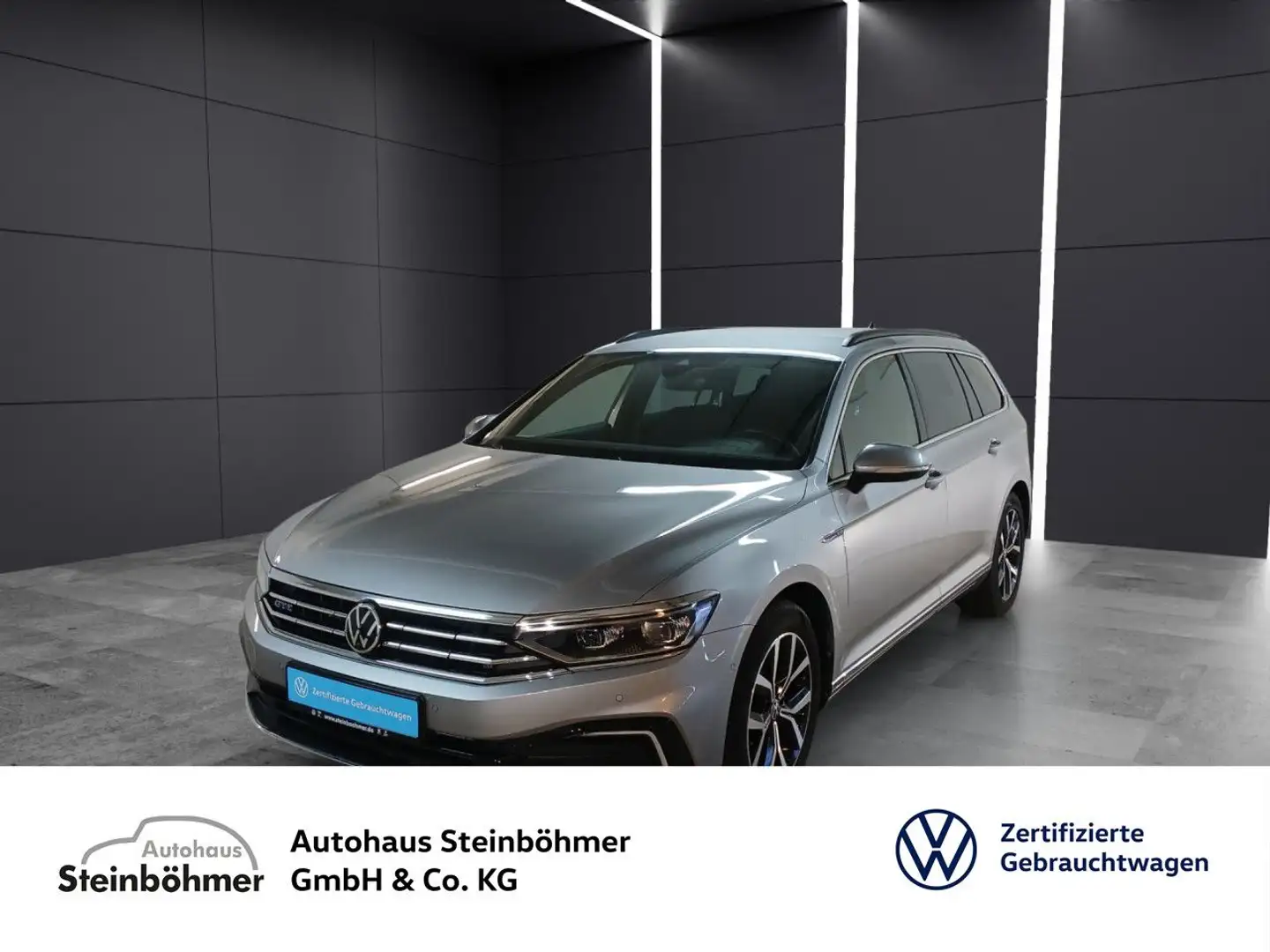 Volkswagen Passat Variant GTE AHK IQLight HUD Dig.Cockpit LED Grijs - 1