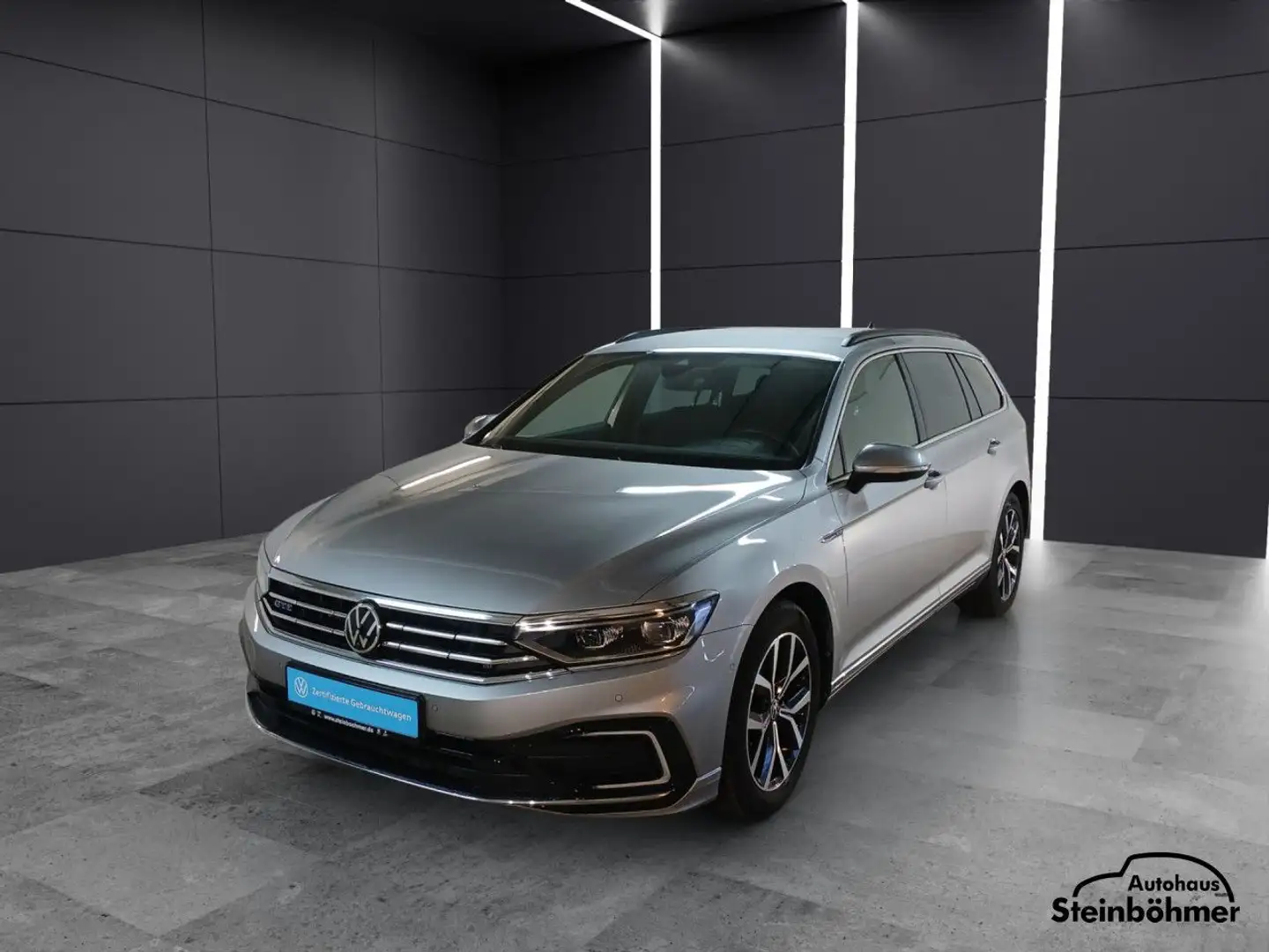 Volkswagen Passat Variant GTE AHK IQLight HUD Dig.Cockpit LED Grigio - 2