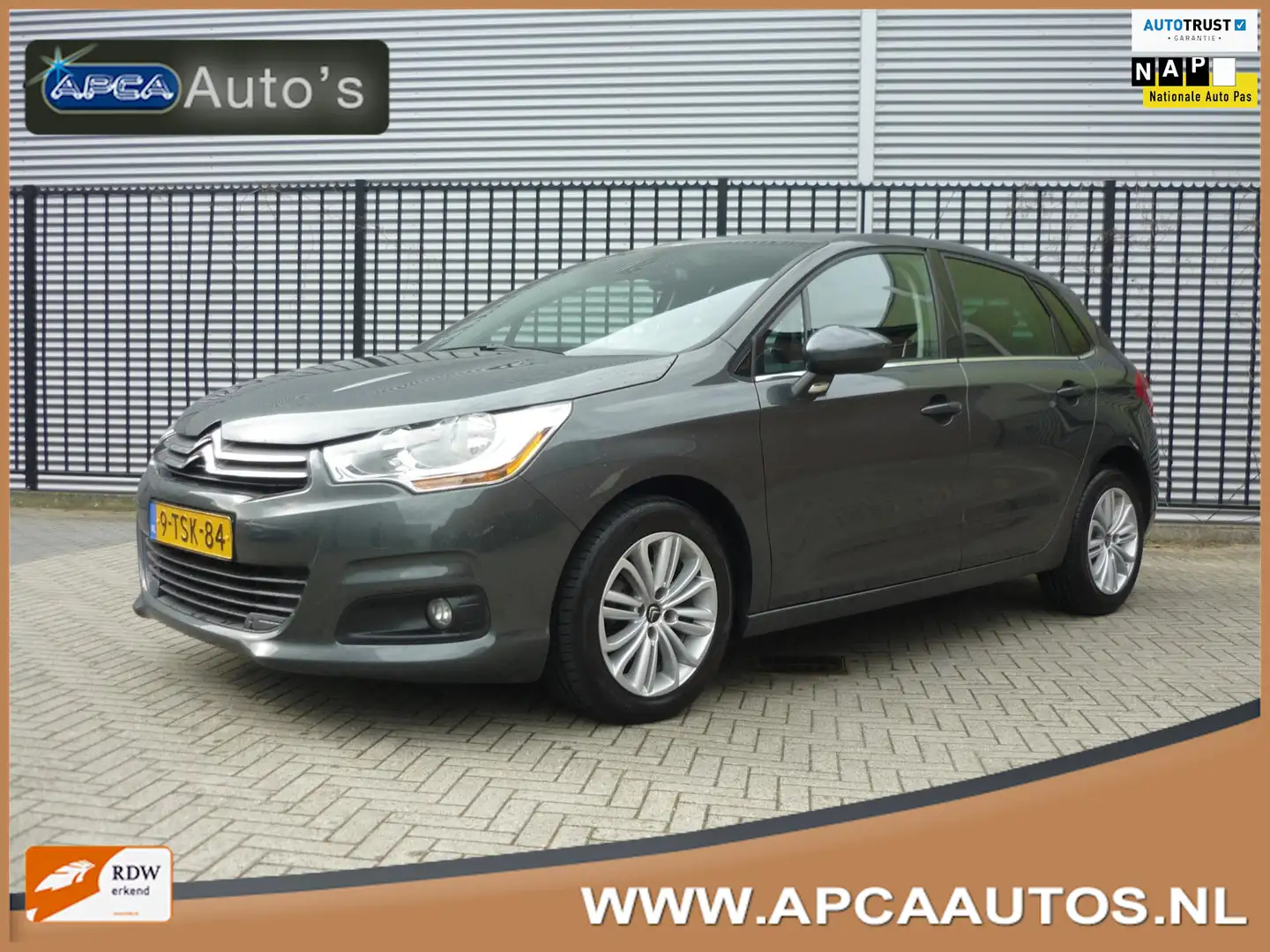 Citroen C4 1.2 PureTech Exclusive NLauto DealerOH Navi PDC Grijs - 1