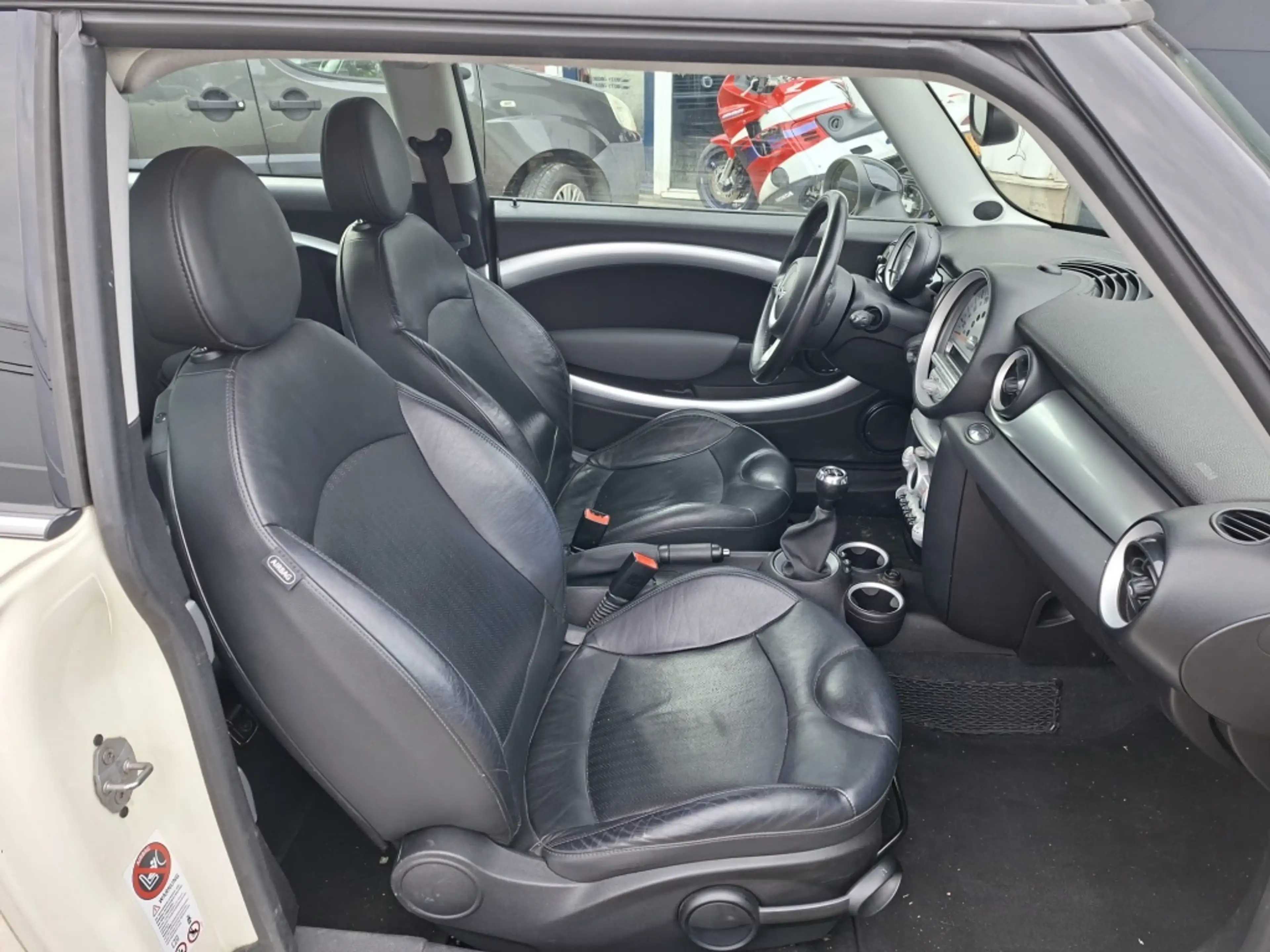 MINI Cooper S Clubman 1.6 — photo 6